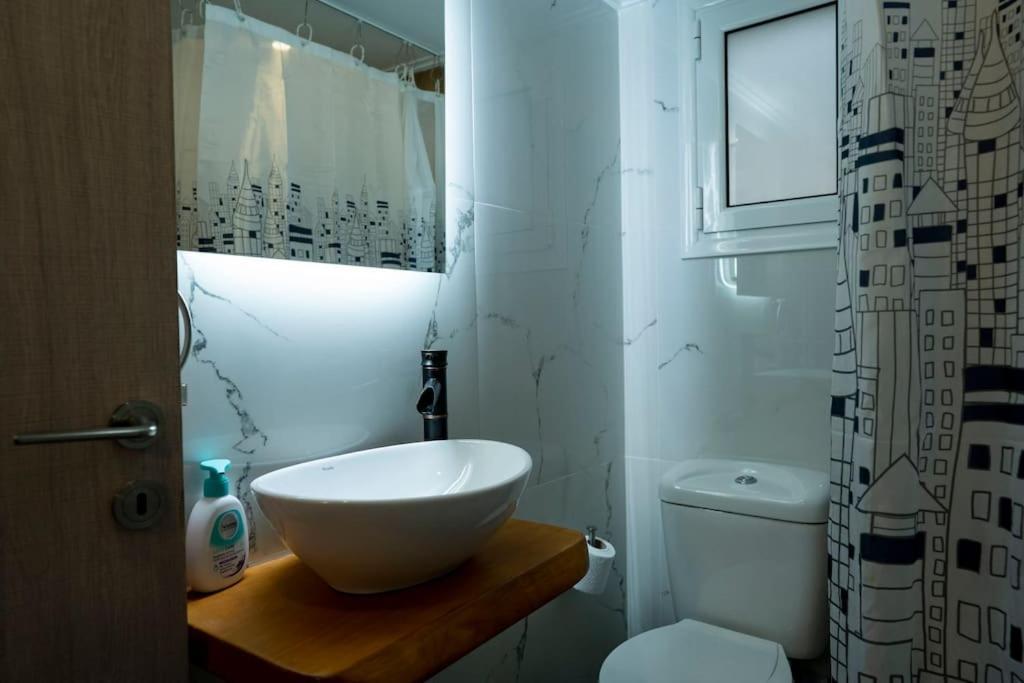Loftliving 1 By Αττικο Νοσοκομειο Apartment Athena Bagian luar foto